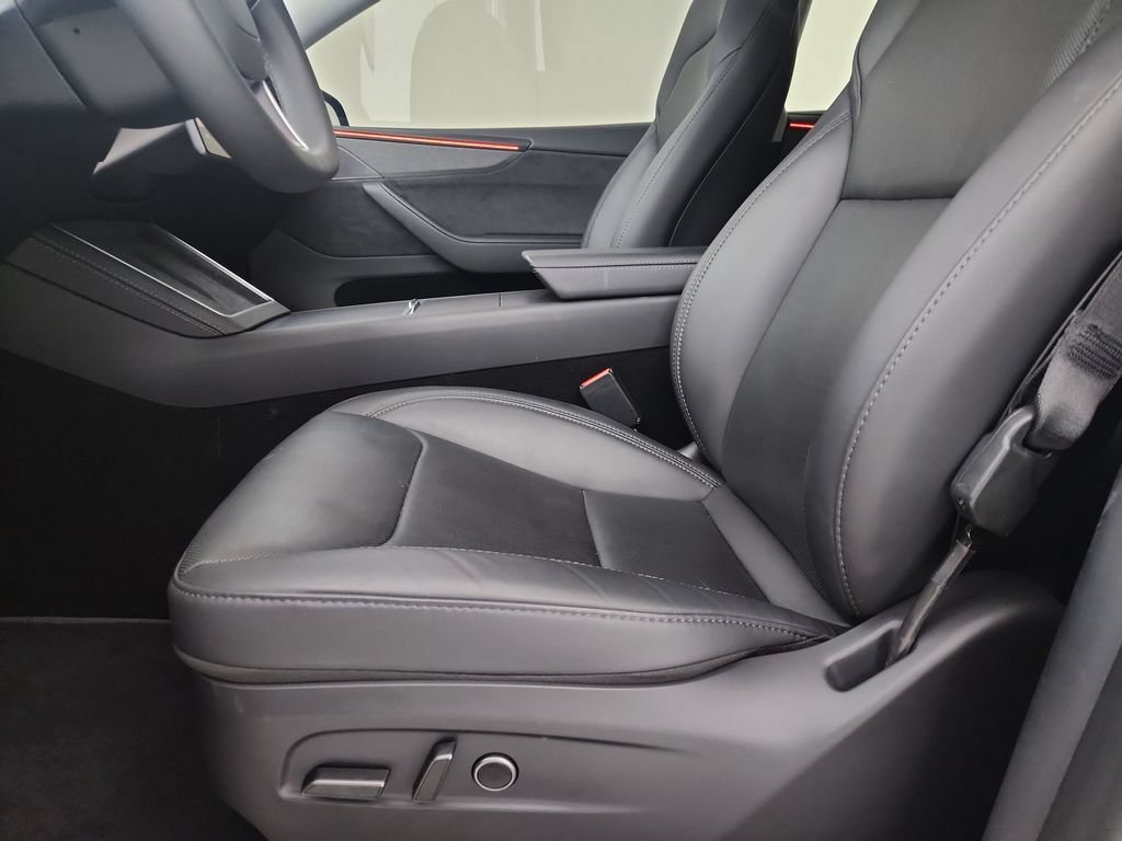 Used 2026 Tesla Model Y AWD image 21
