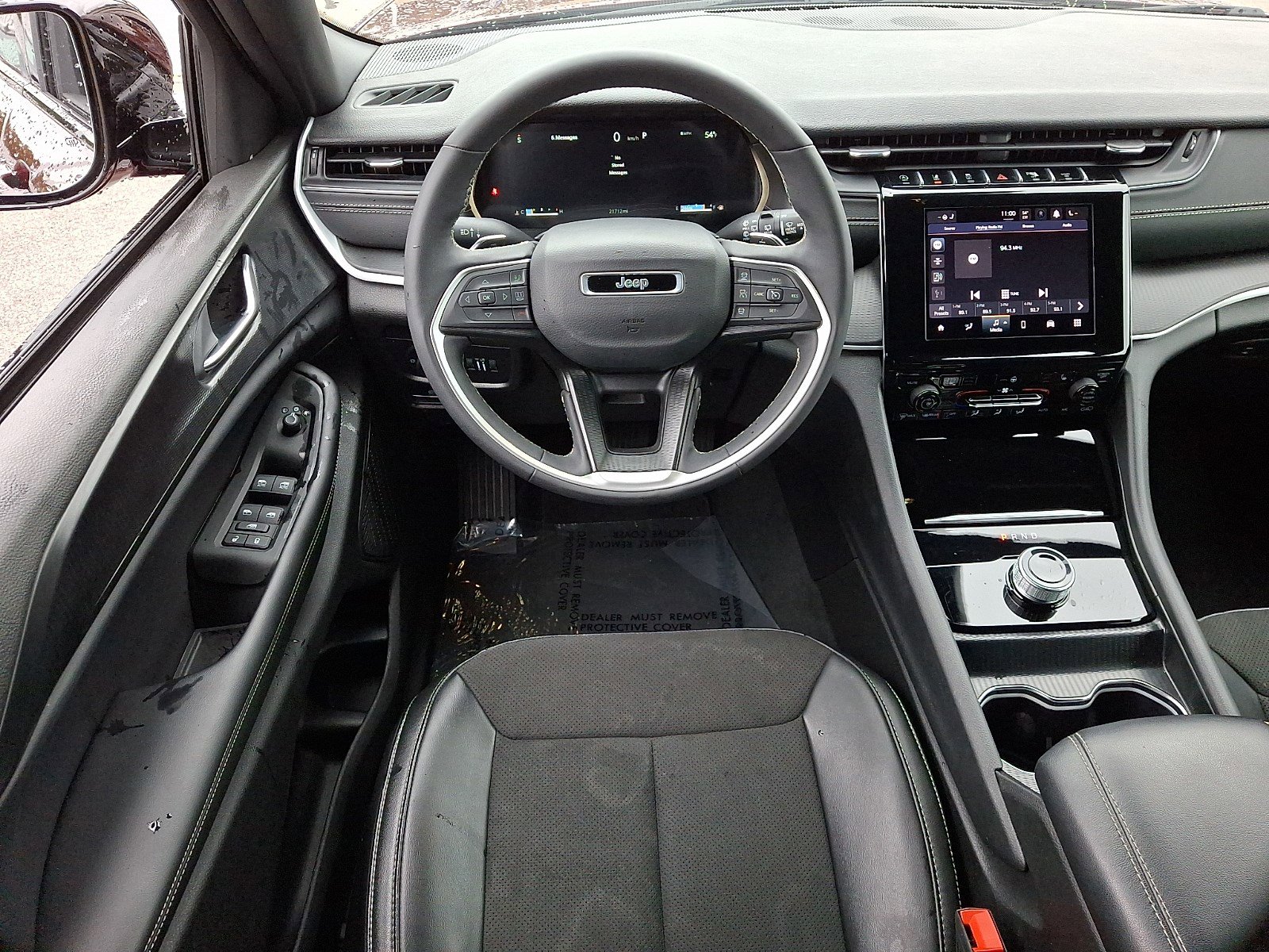 Used 2025 Jeep Grand Cherokee Altitude AWD/4WD image 11