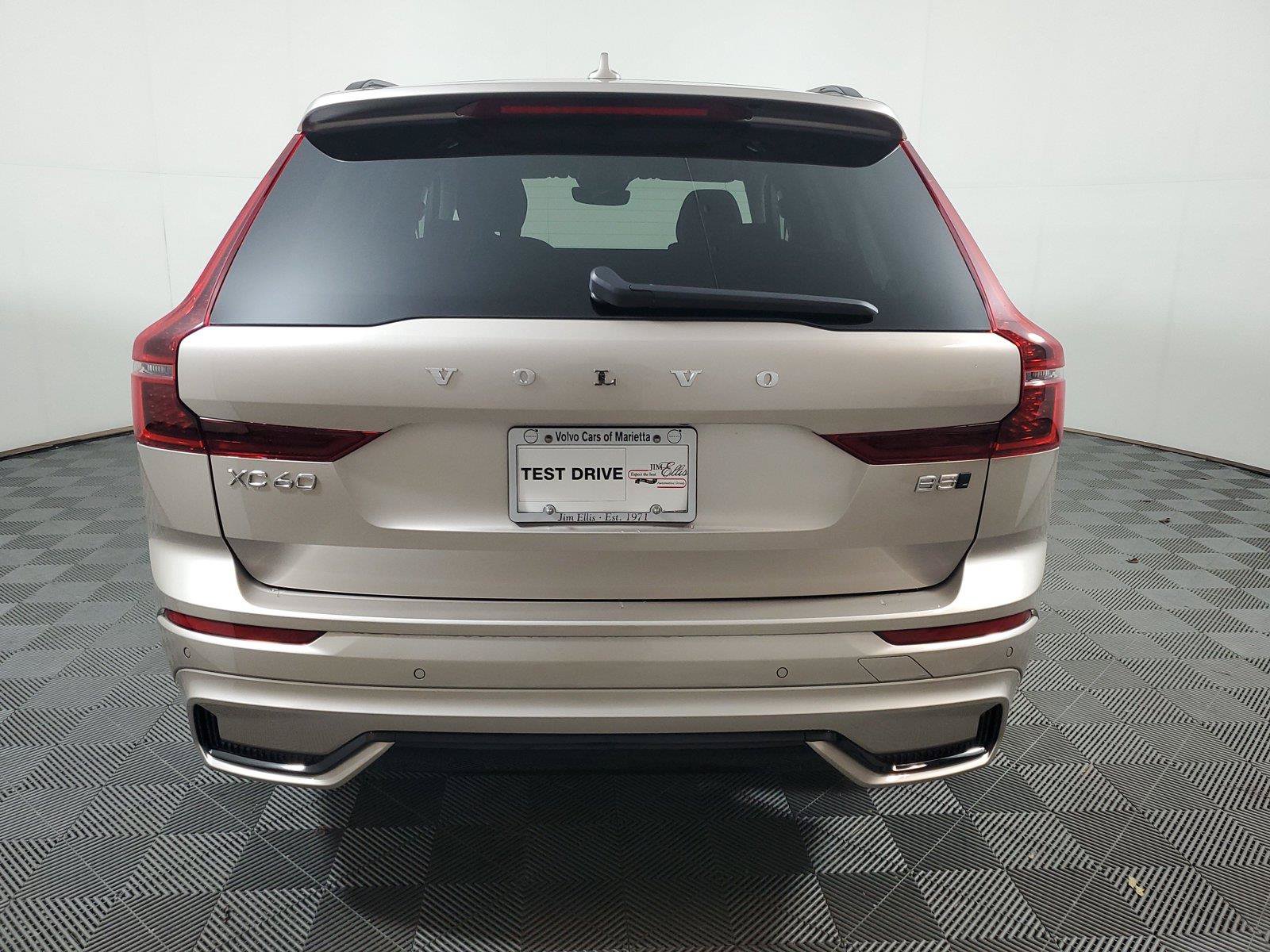 New 2027 Volvo XC60 B5 Ultra AWD/4WD image 5