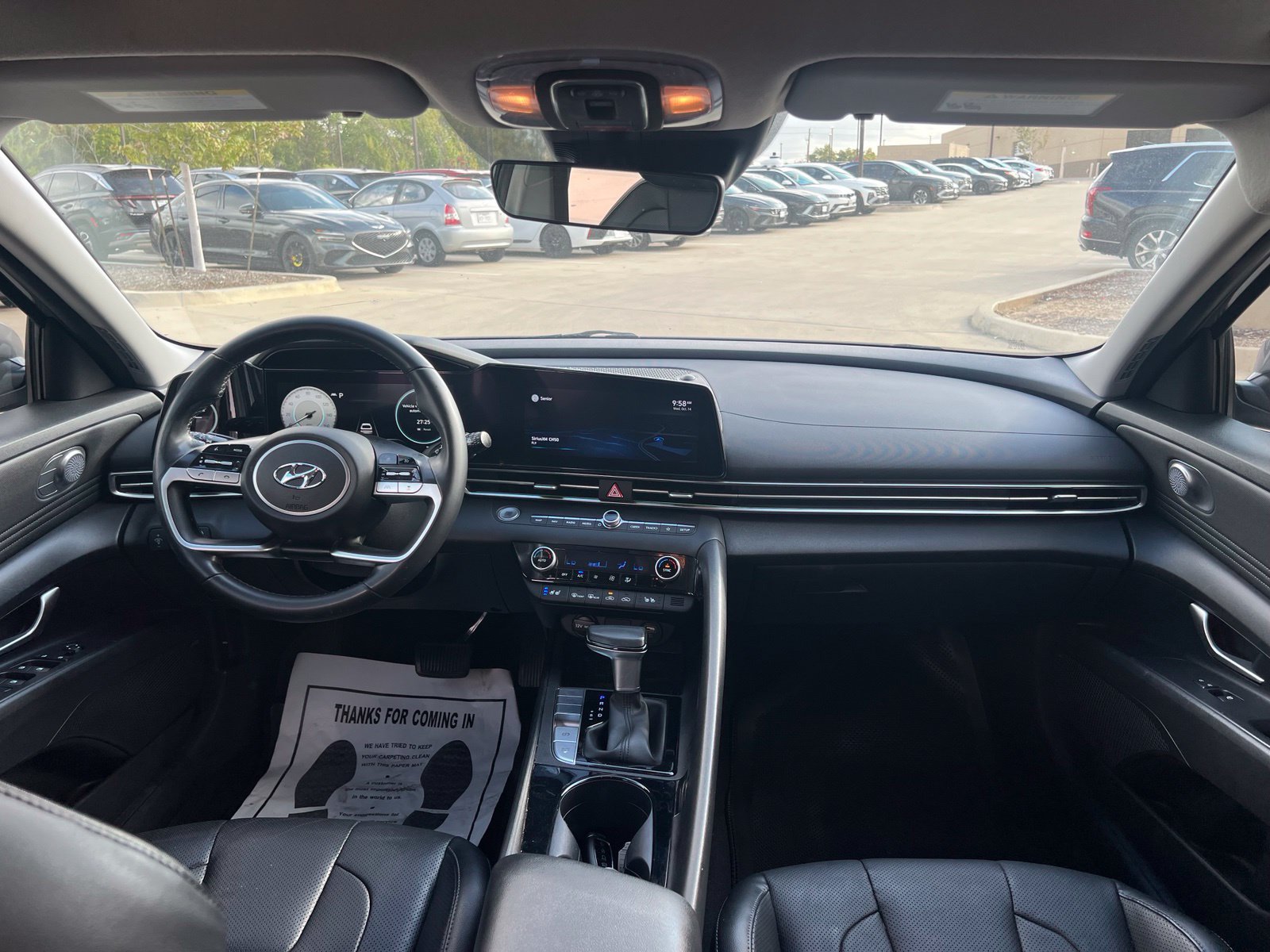 Used 2022 Hyundai Elantra Limited FWD image 18