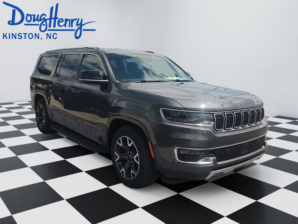 Used 2024 Jeep Wagoneer L Series III w/ Flexible Seating Group AWD/4WD image 7