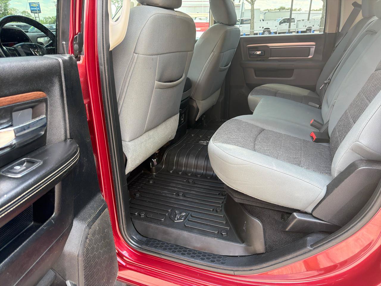 Used 2015 RAM 2500 Big Horn AWD/4WD image 13