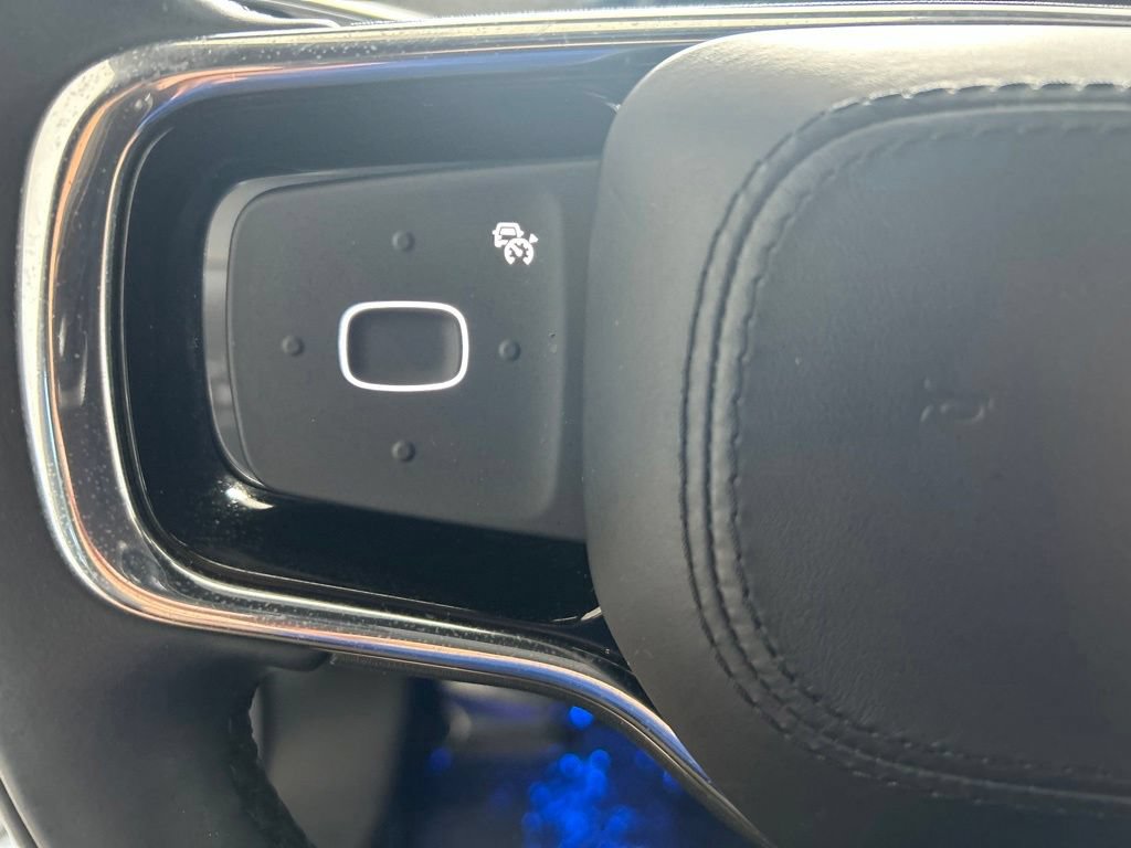 Used 2025 Lincoln Nautilus Reserve AWD/4WD image 49