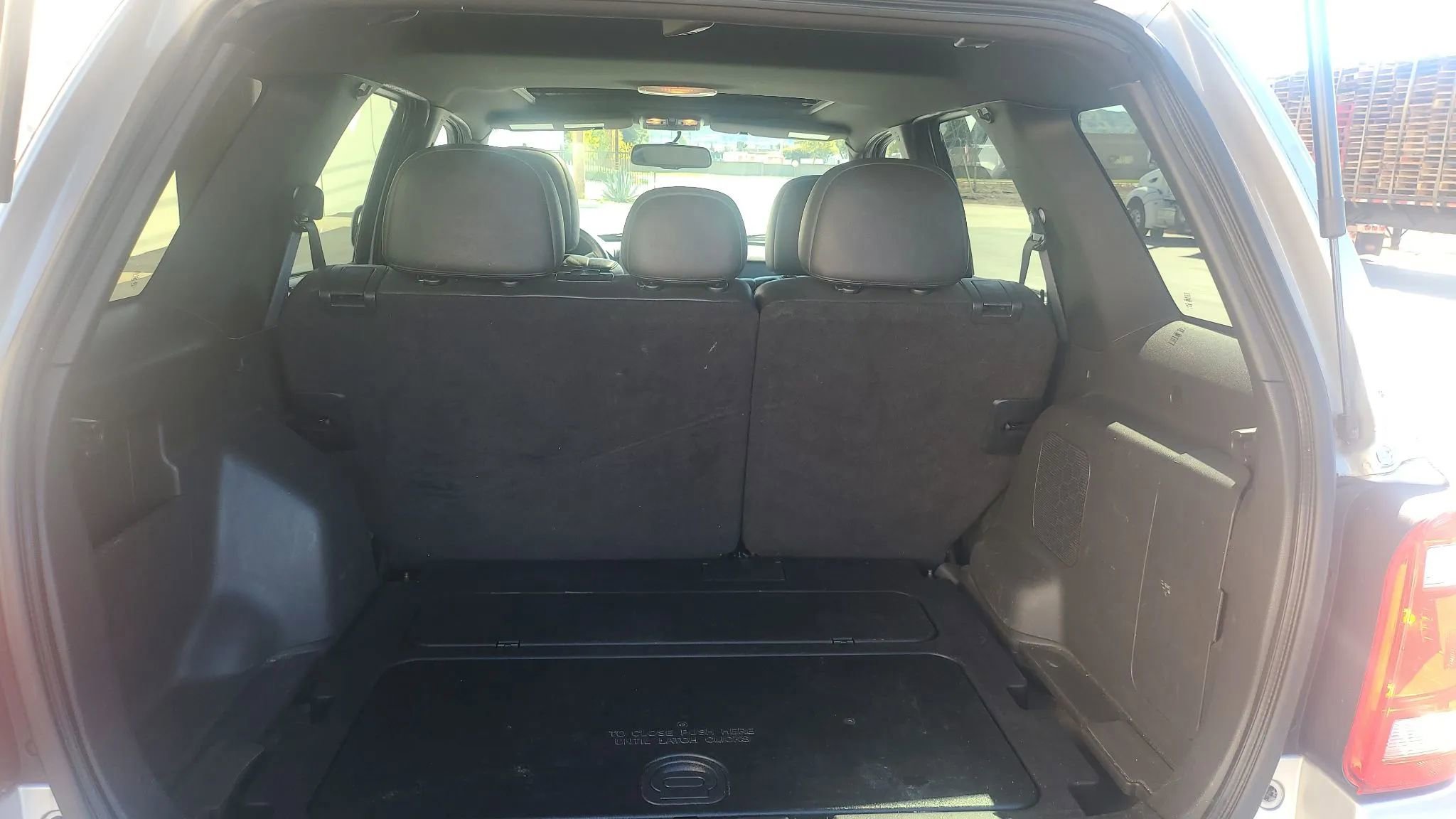 Used 2011 Ford Escape Limited w/ 301A Rapid Spec Order Code FWD image 13