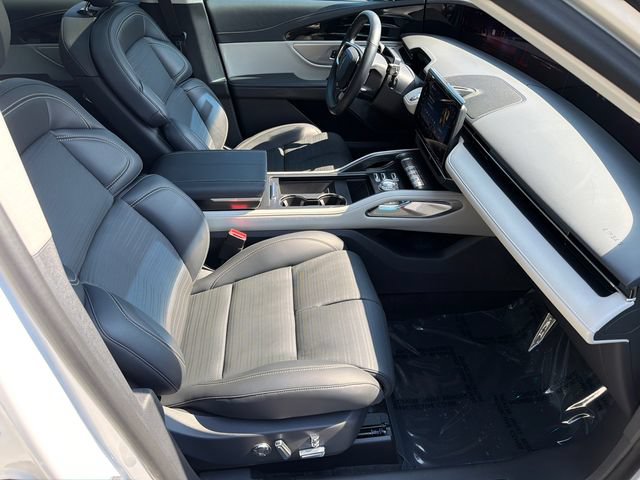 Used 2024 Lincoln Nautilus Reserve w/ Equipment Group 203A AWD/4WD image 15