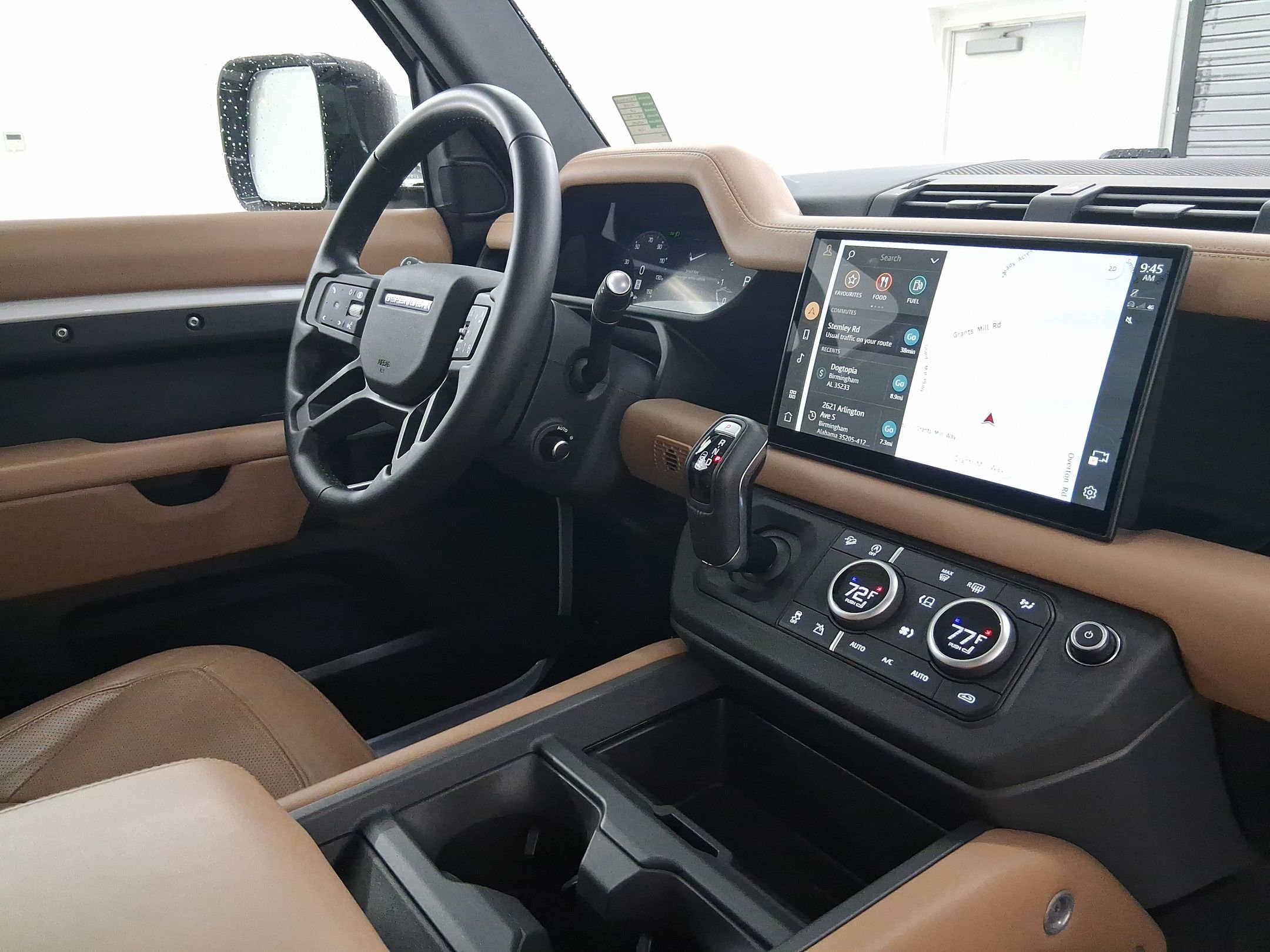 Used 2025 Land Rover Defender 90 S image 4