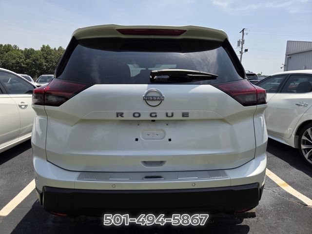Used 2026 Nissan Rogue SV FWD image 3