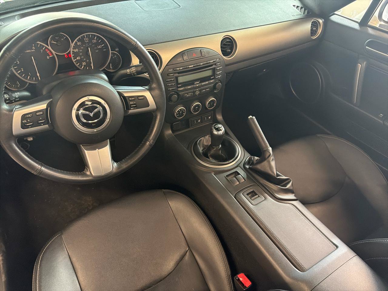 Used 2012 MAZDA MX-5 Miata Grand Touring w/ Premium Pkg RWD image 15
