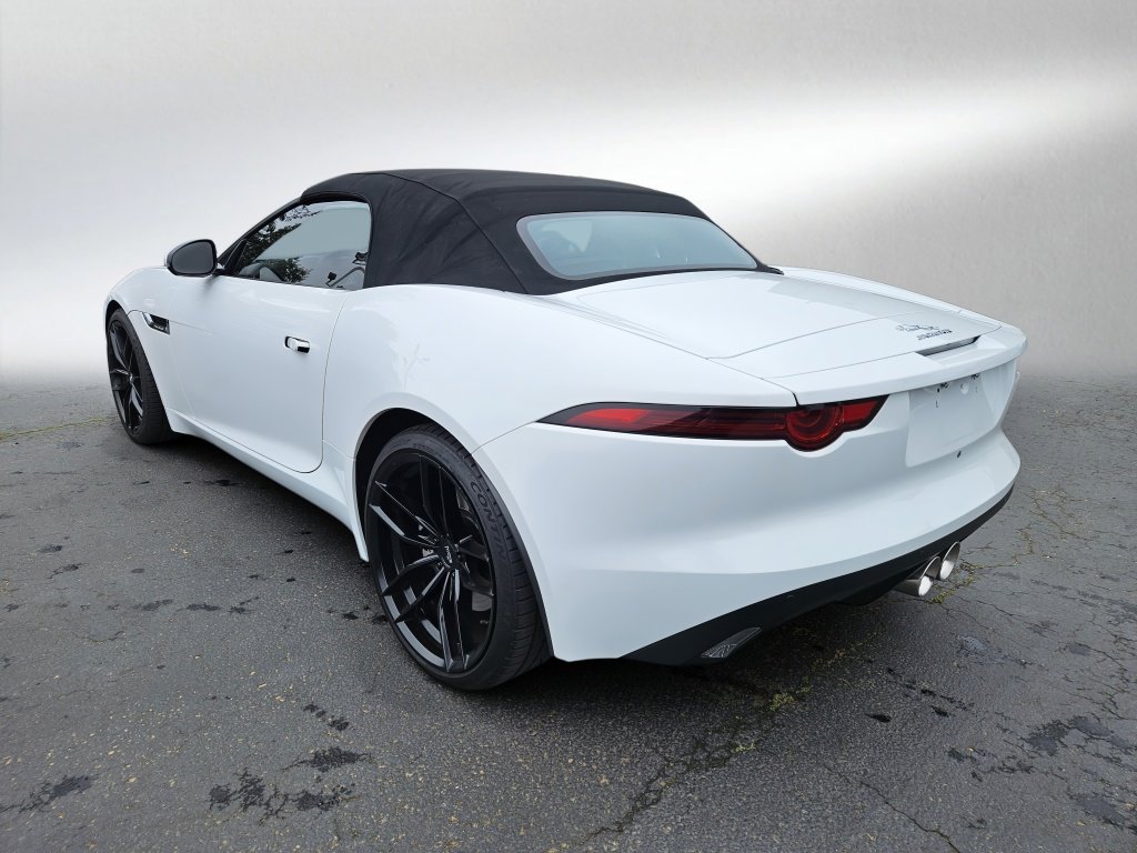 Used 2018 Jaguar F-TYPE Convertible RWD image 7