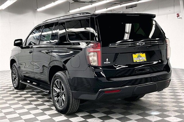 Used 2021 Chevrolet Tahoe Z71 w/ Luxury Package image 2