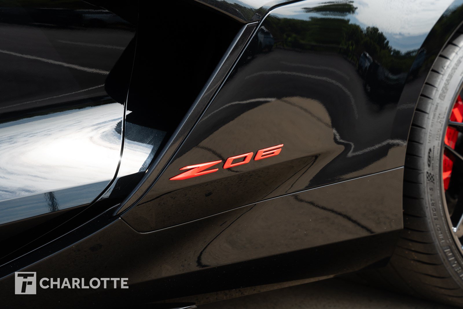 Used 2023 Chevrolet Corvette Z06 RWD image 9