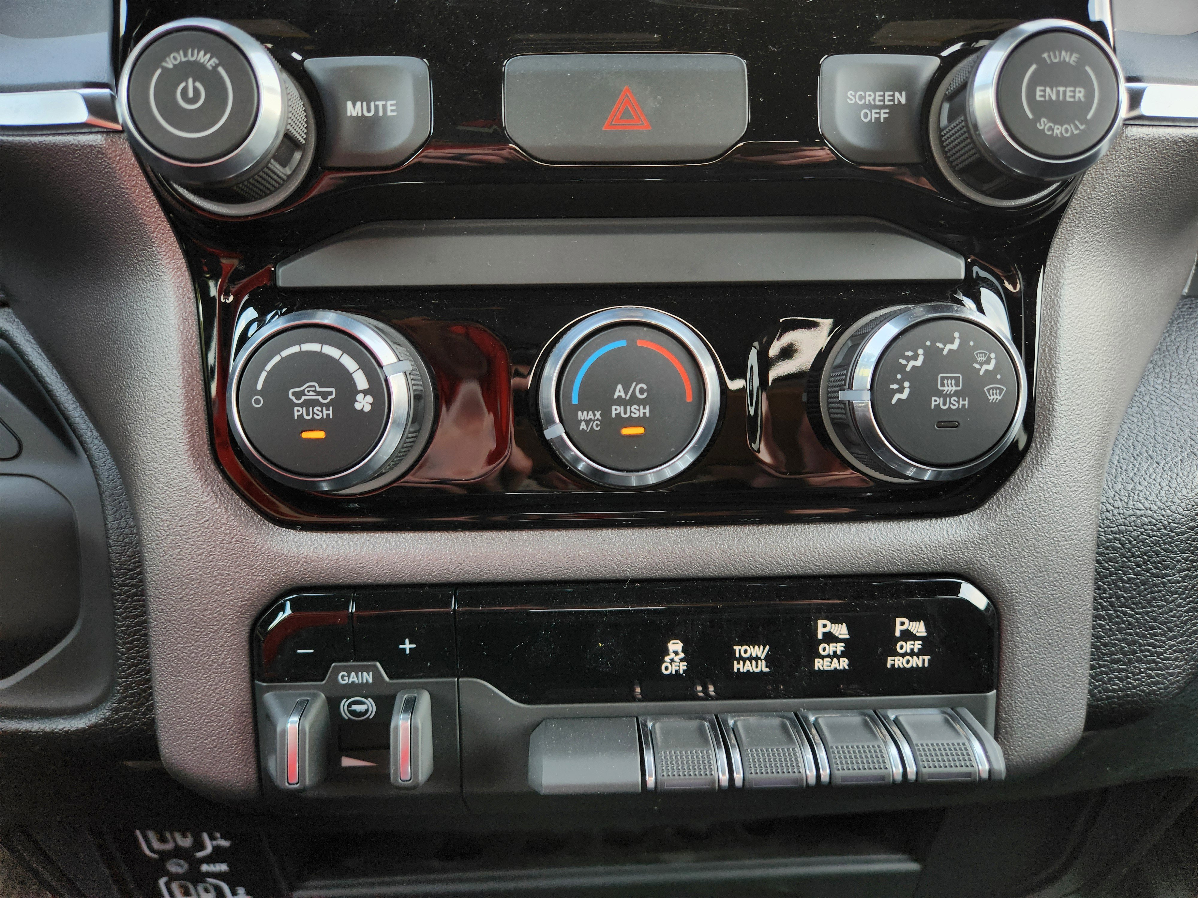 New 2026 RAM 3500 Big Horn image 7