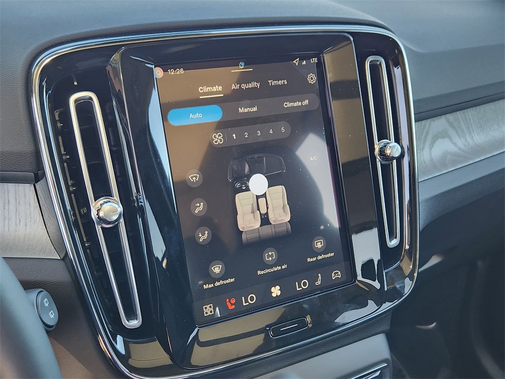 New 2026 Volvo XC40 B5 Plus w/ Protection Package Premier image 12