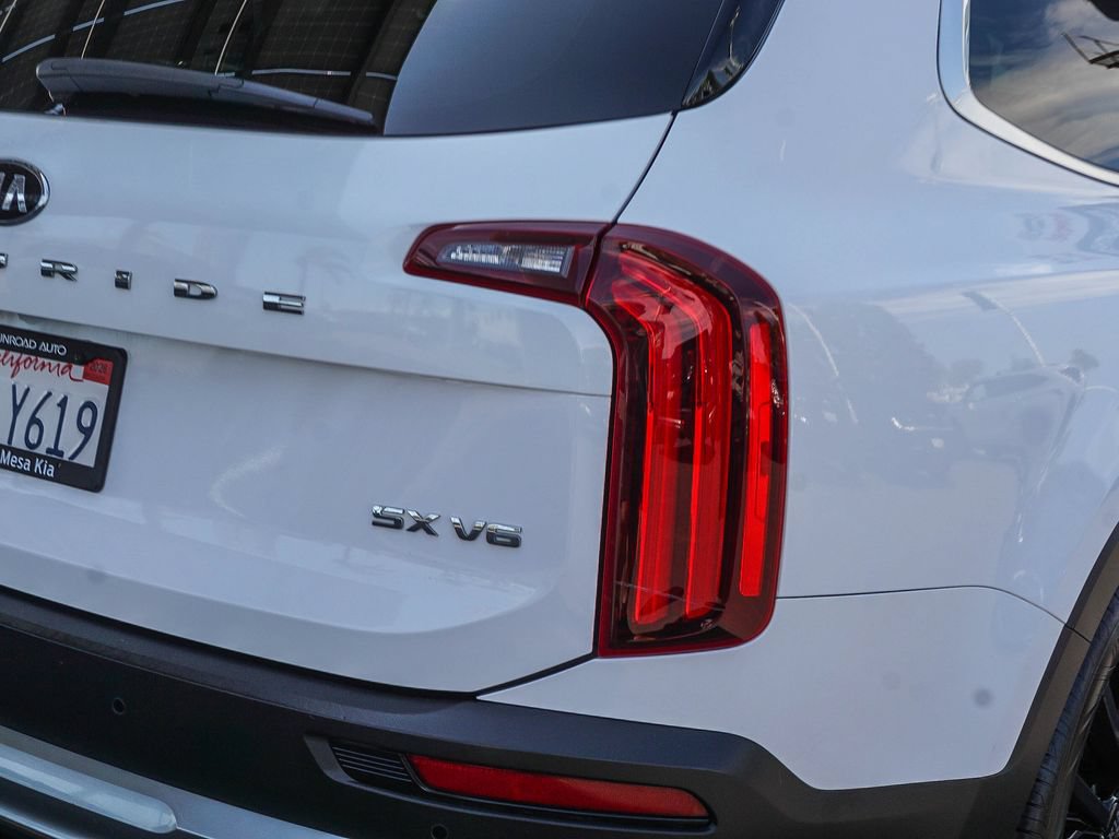 Certified 2021 Kia Telluride SX w/ Towing Package FWD image 8