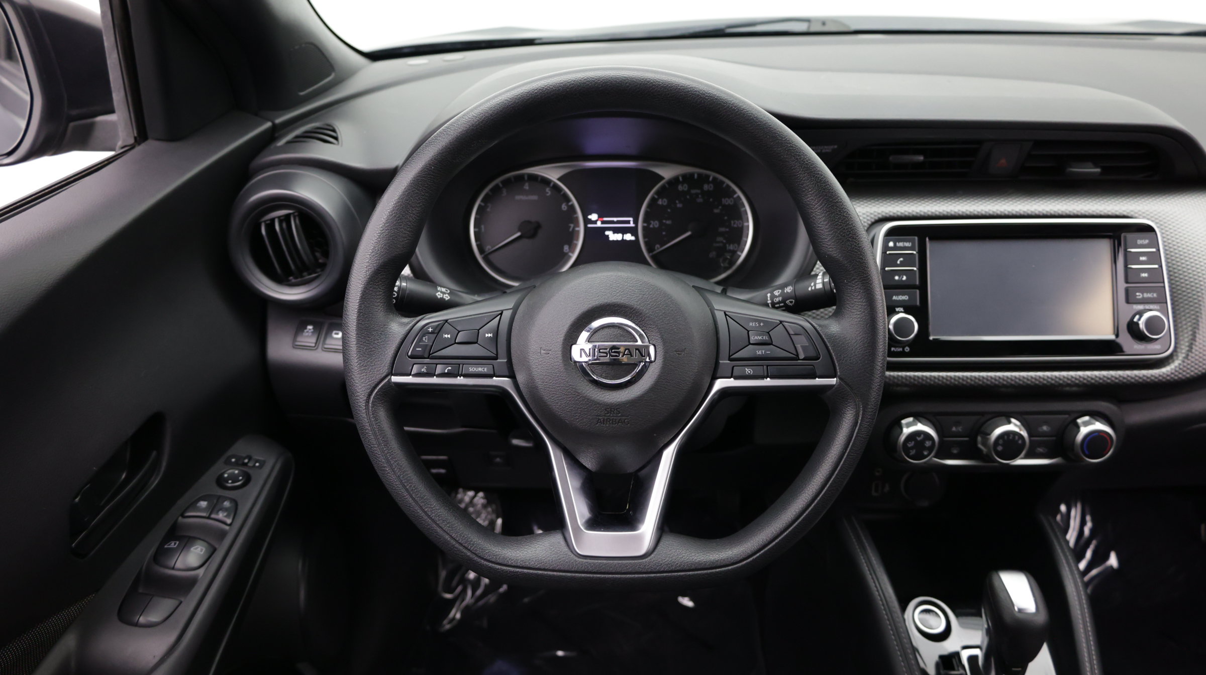 Used 2019 Nissan Kicks S FWD image 27