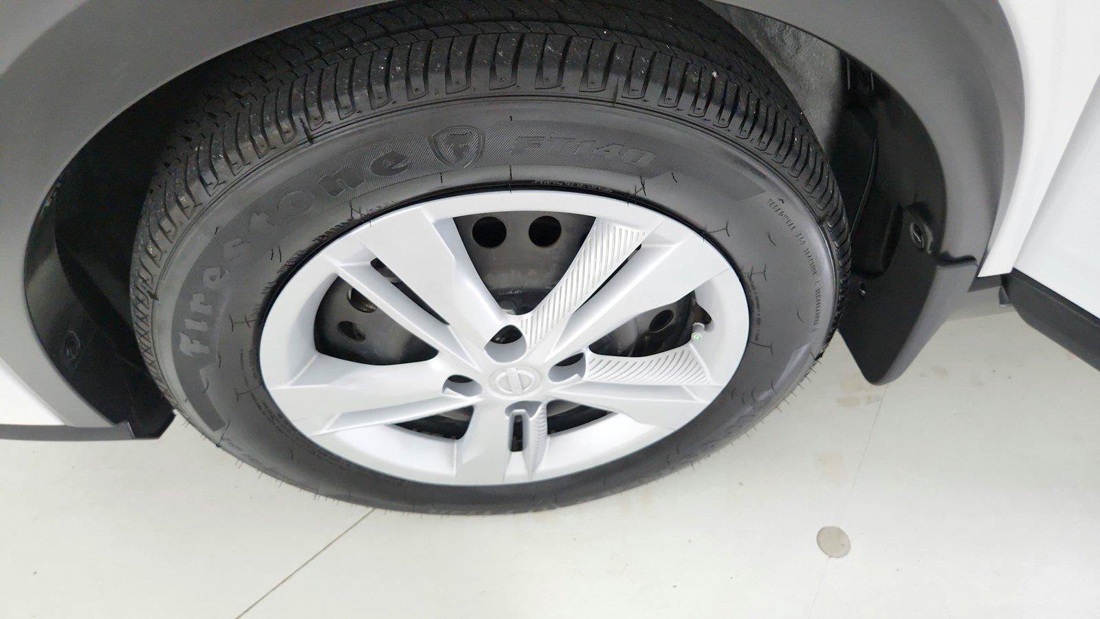 Used 2025 Nissan Kicks Play S FWD image 33