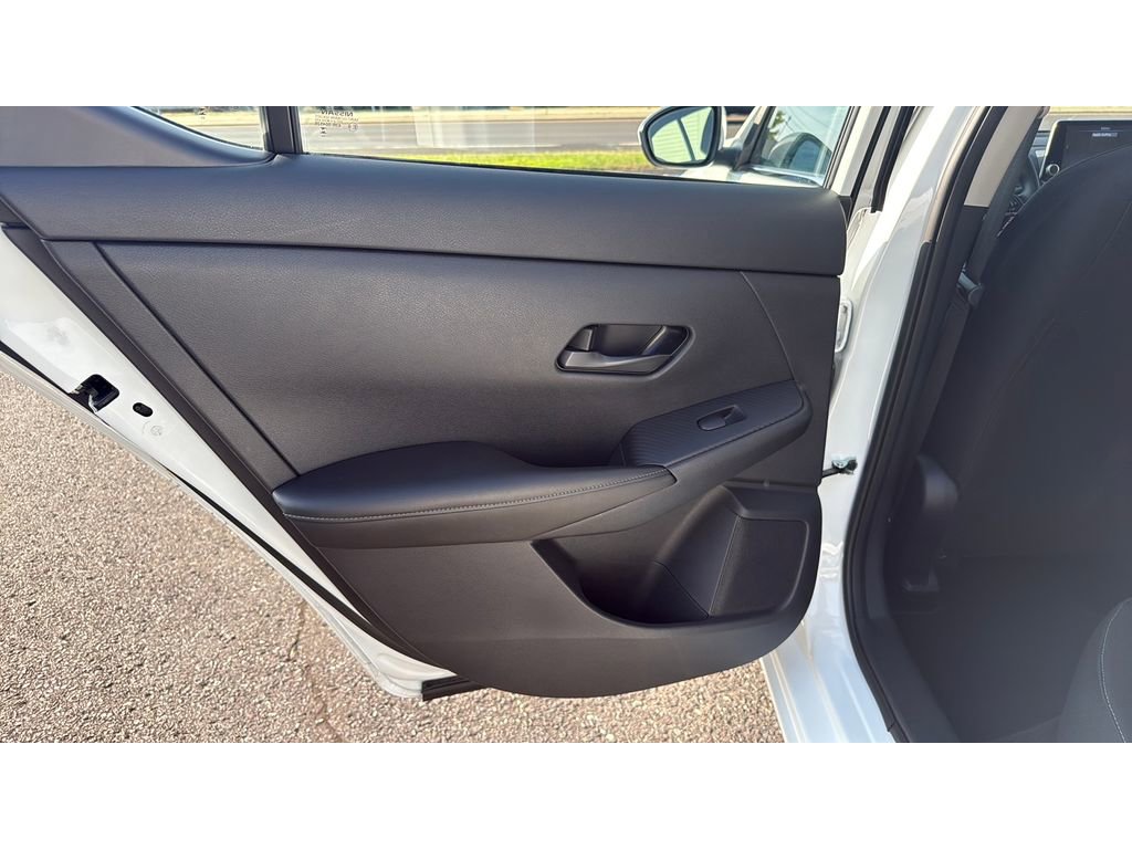 Used 2024 Nissan Sentra SV image 13
