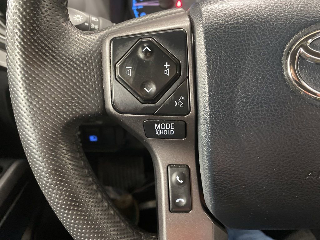 Used 2019 Toyota Tacoma TRD Off-Road AWD/4WD image 29