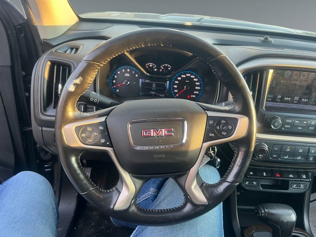 Used 2018 GMC Canyon Denali image 12