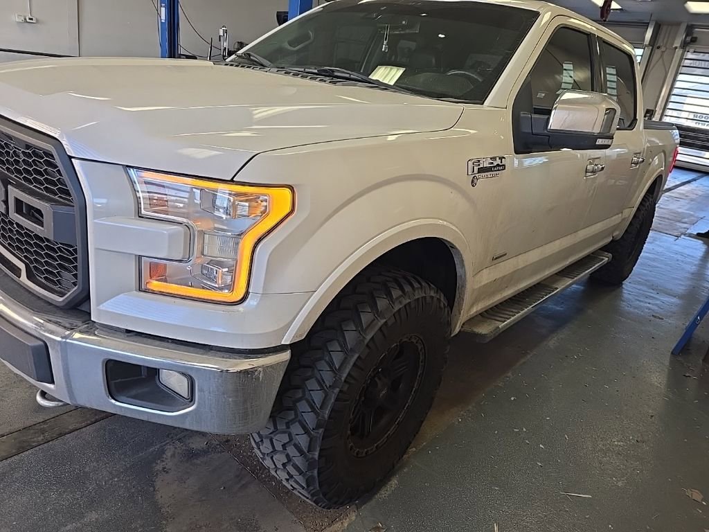 Used 2016 Ford F150 Lariat w/ Equipment Group 502A Luxury image 2