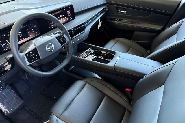 Certified 2025 Nissan Murano SV FWD image 10