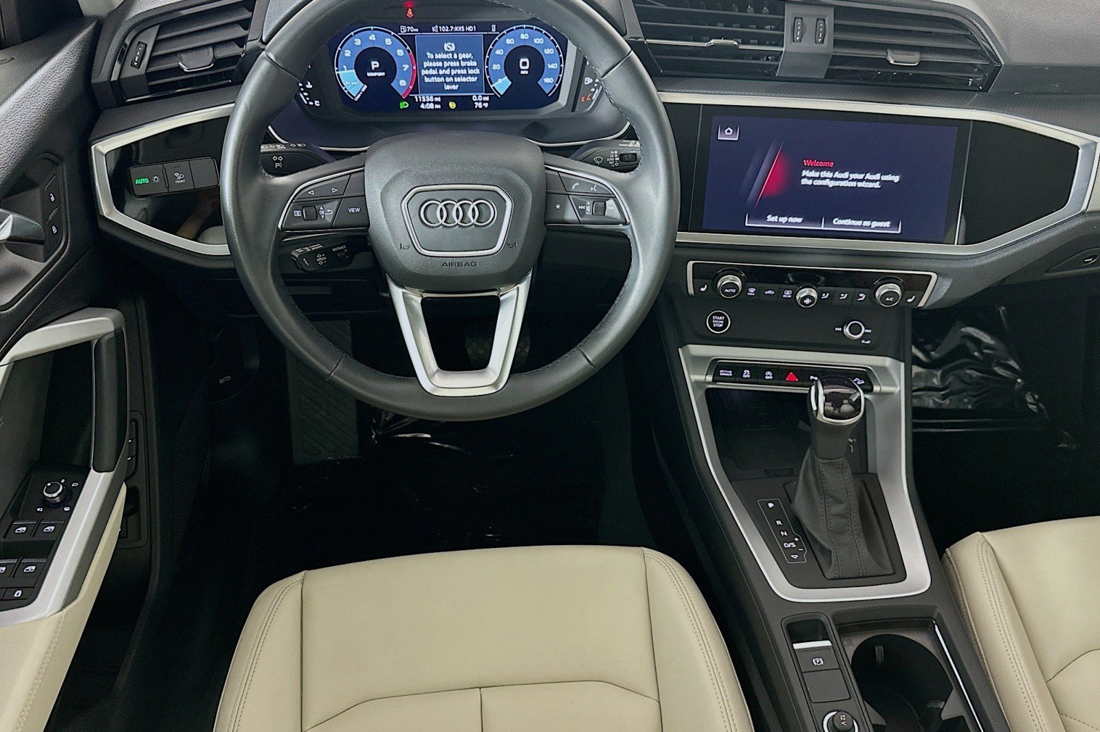 Used 2024 Audi Q3 2.0T Premium w/ Convenience Package AWD/4WD image 5