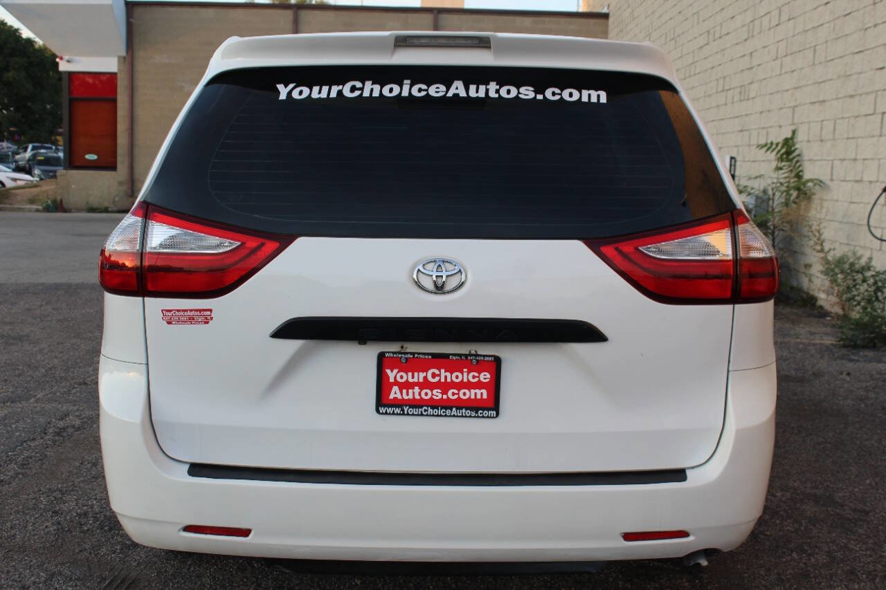 Used 2018 Toyota Sienna L image 4