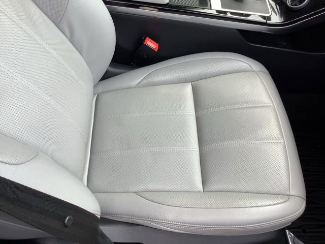 Used 2020 Land Rover Range Rover Evoque SE AWD/4WD image 17