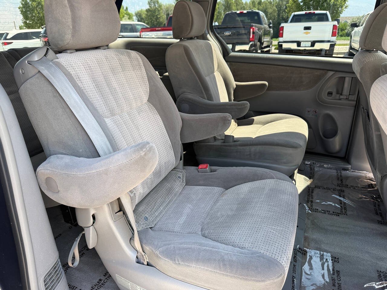 Used 2008 Toyota Sienna LE FWD image 21