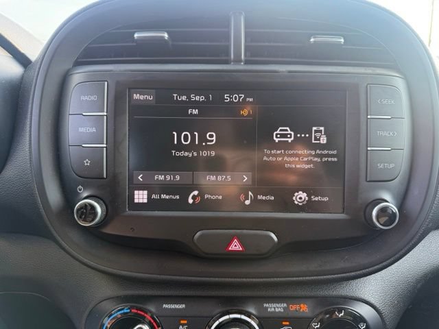 Used 2024 Kia Soul LX w/ Option Group 015 FWD image 28