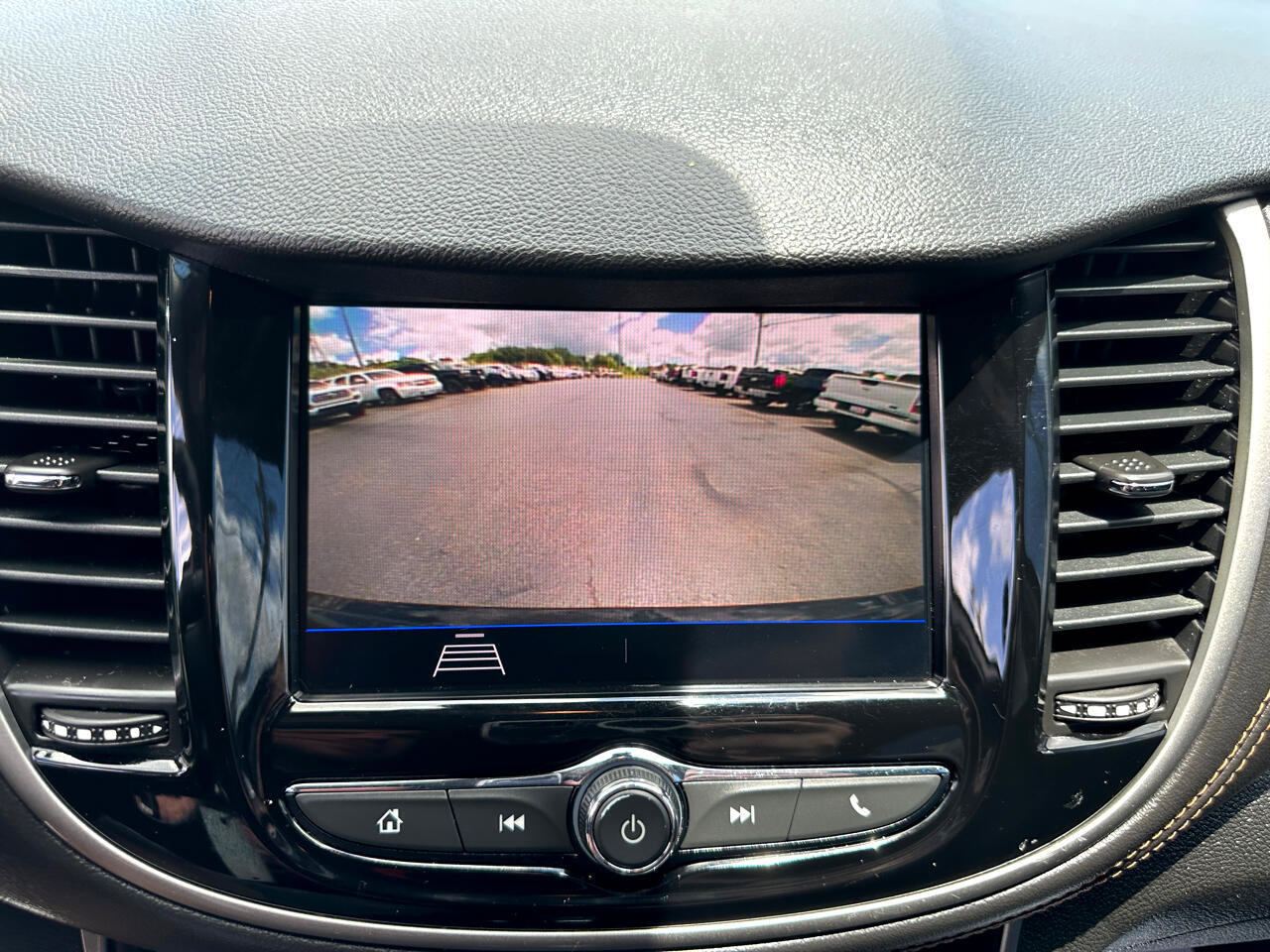 Used 2020 Chevrolet Trax LS w/ Tint and Cruise Package image 17