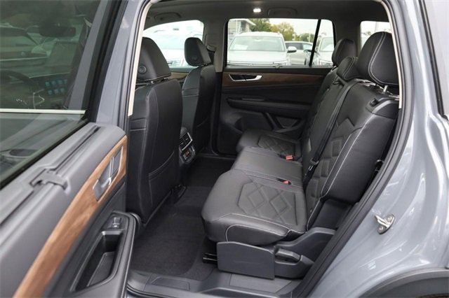 New 2026 Volkswagen Atlas SE image 24