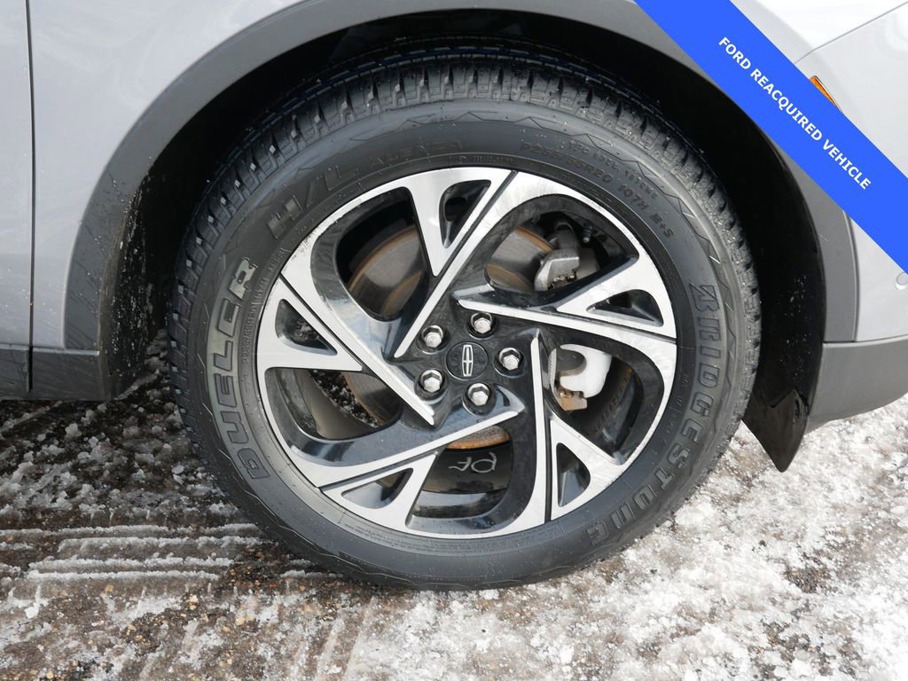 Used 2024 Lincoln Nautilus Premier w/ Equipment Group 102A image 6