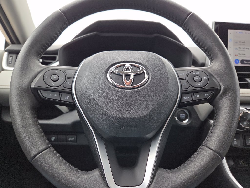 Used 2023 Toyota RAV4 XLE Premium AWD/4WD image 34