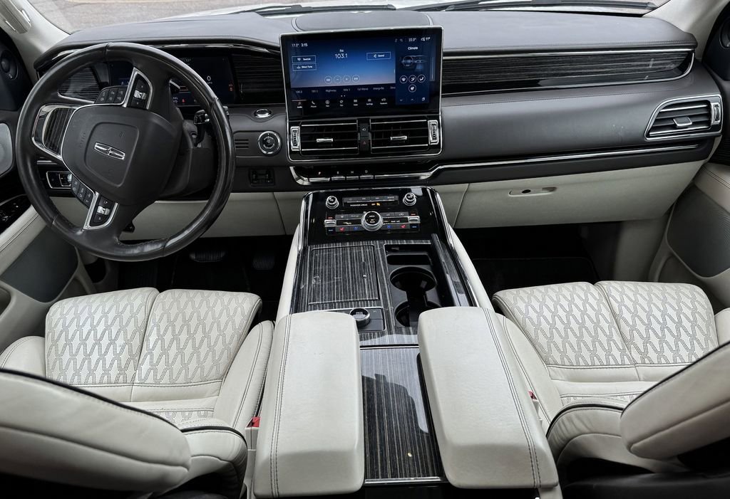 Used 2022 Lincoln Navigator Black Label AWD/4WD image 32