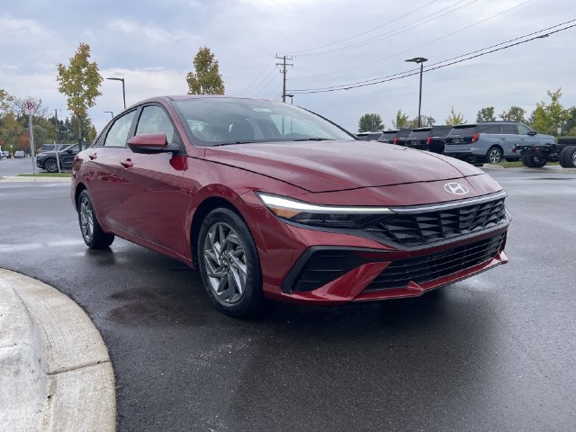 Used 2024 Hyundai Elantra SEL FWD image 7