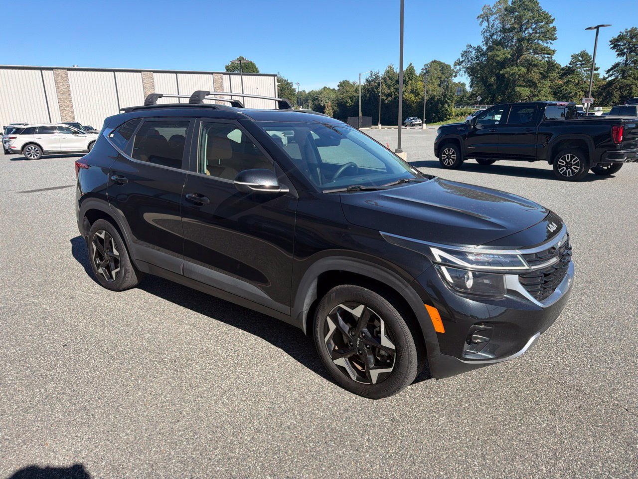 Used 2024 Kia Seltos EX AWD/4WD image 11