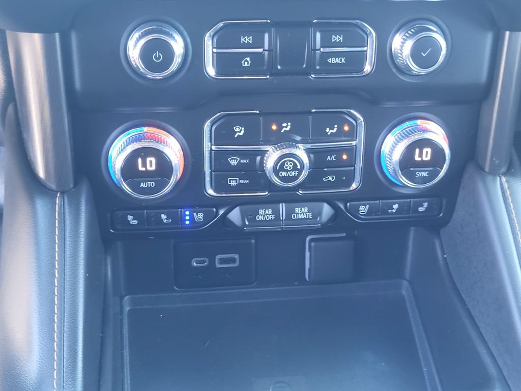Used 2022 GMC Yukon XL AT4 AWD/4WD image 24