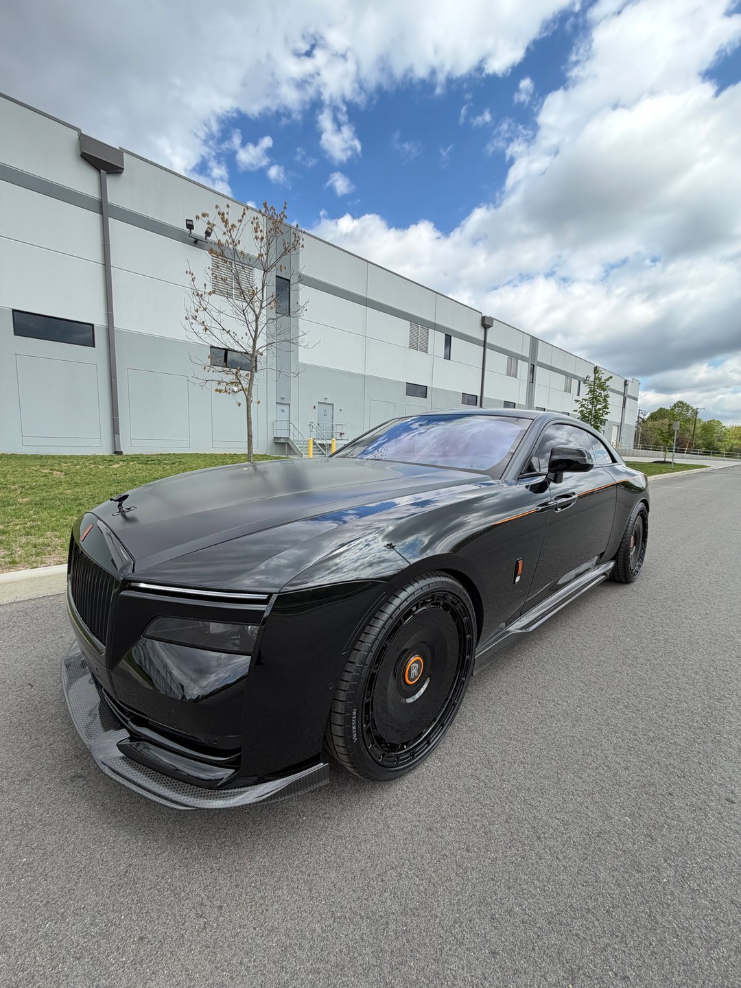 Used 2024 Rolls-Royce Spectre w/ Spectre Launch Package AWD/4WD image 27