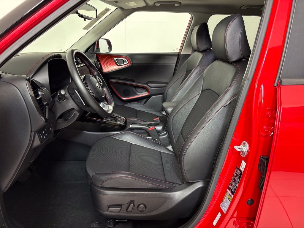 Used 2021 Kia Soul Turbo FWD image 16