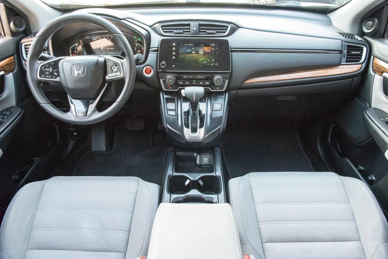 Used 2019 Honda CR-V EX image 2