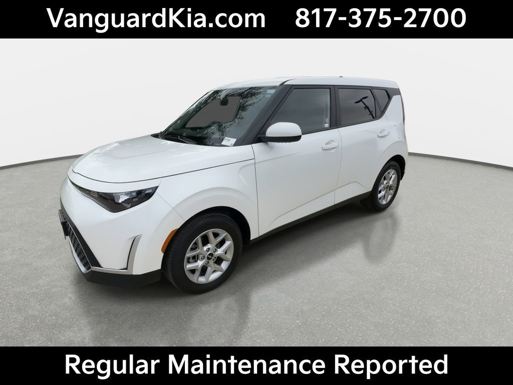 Certified 2025 Kia Soul LX image 4