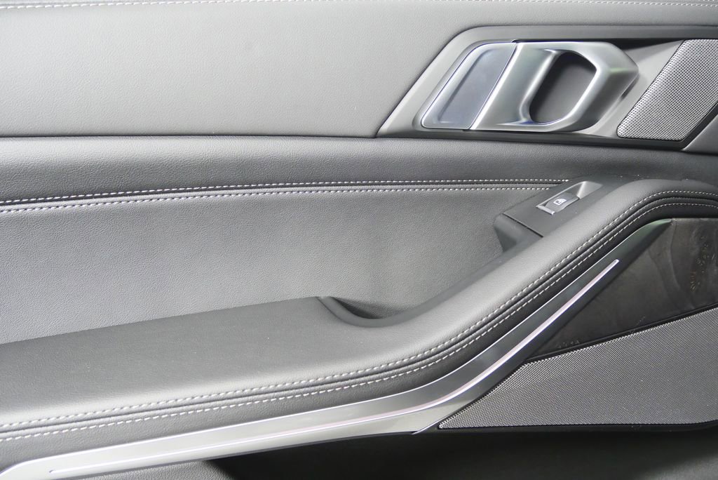 New 2026 BMW X5 xDrive50e image 14
