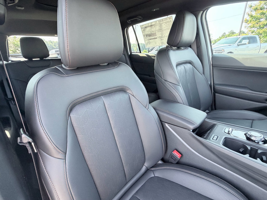 New 2026 Jeep Cherokee Overland AWD/4WD image 25