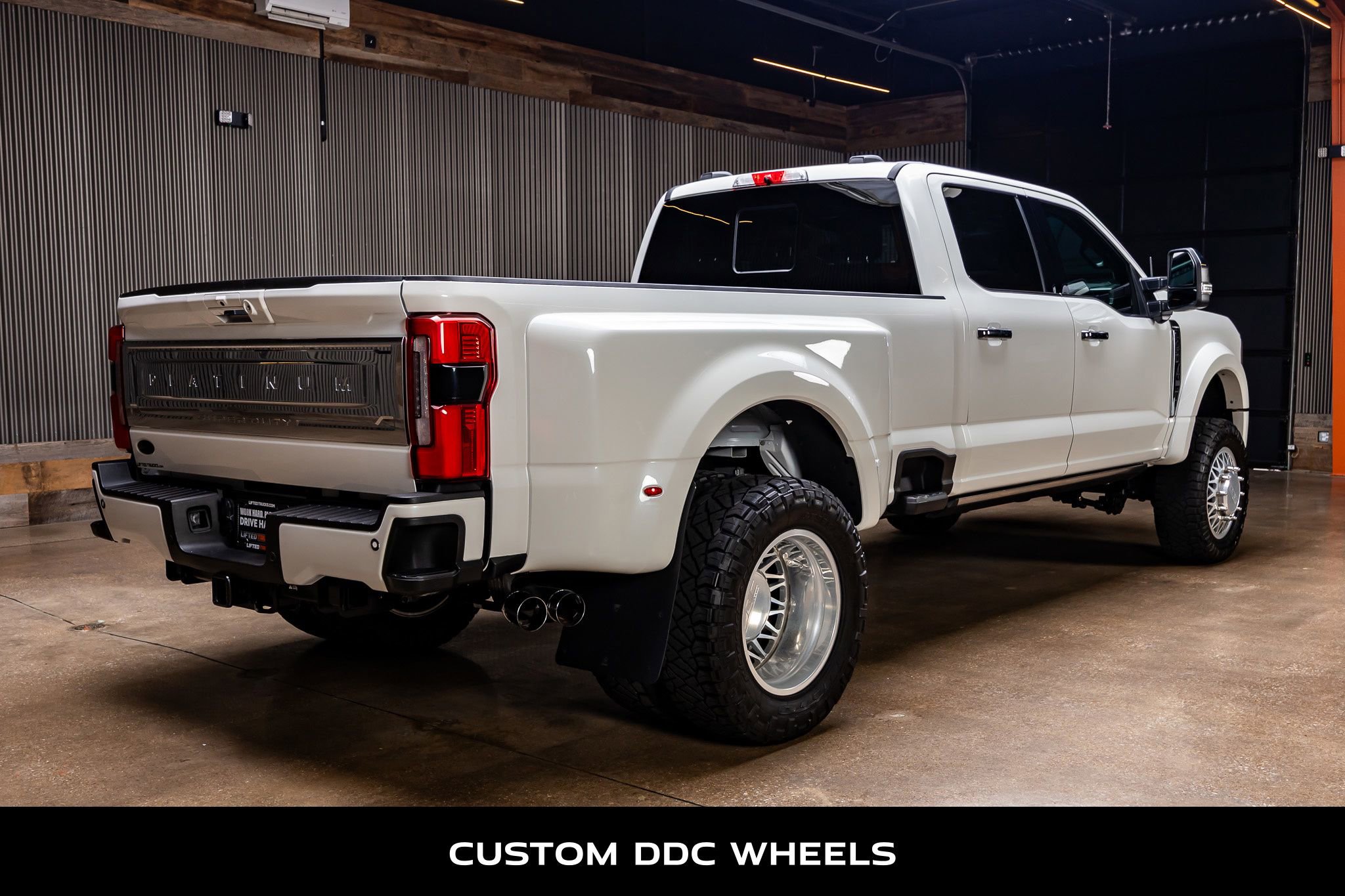 Used 2024 Ford F450 Platinum w/ FX4 Off-Road Package AWD/4WD image 10