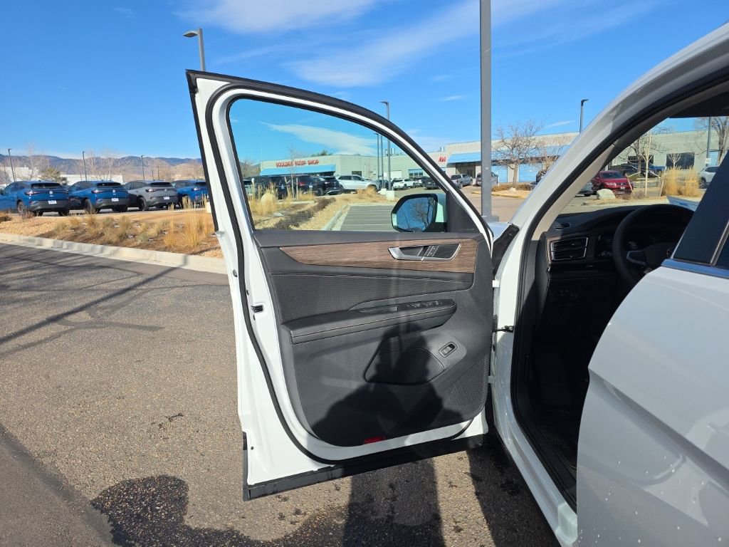 New 2026 Volkswagen Atlas SEL image 9