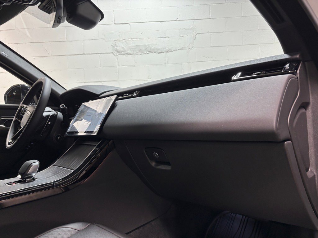 New 2026 Land Rover Range Rover Velar S image 30