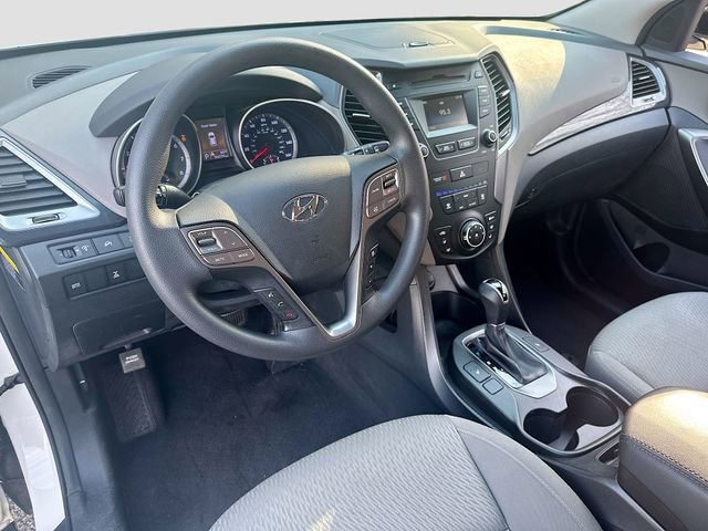 Used 2016 Hyundai Santa Fe SE image 10