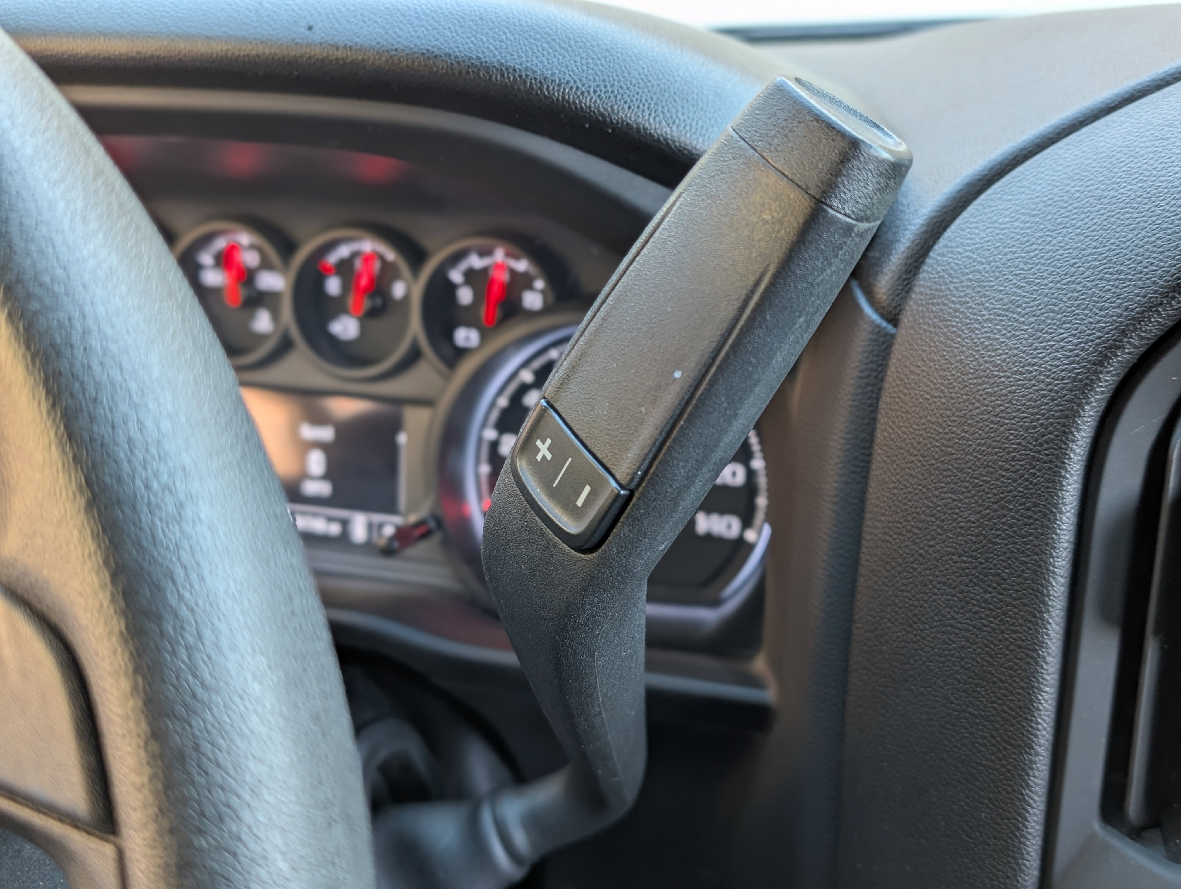 Used 2022 Chevrolet Silverado 1500 Custom AWD/4WD image 30