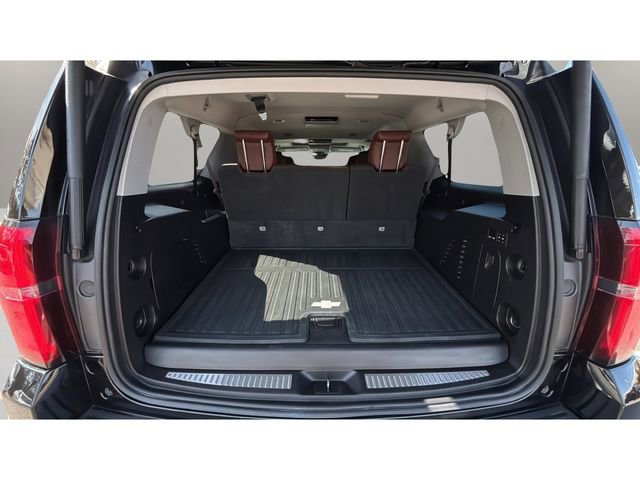 Used 2019 Chevrolet Suburban Premier w/ Premier Plus Edition image 32